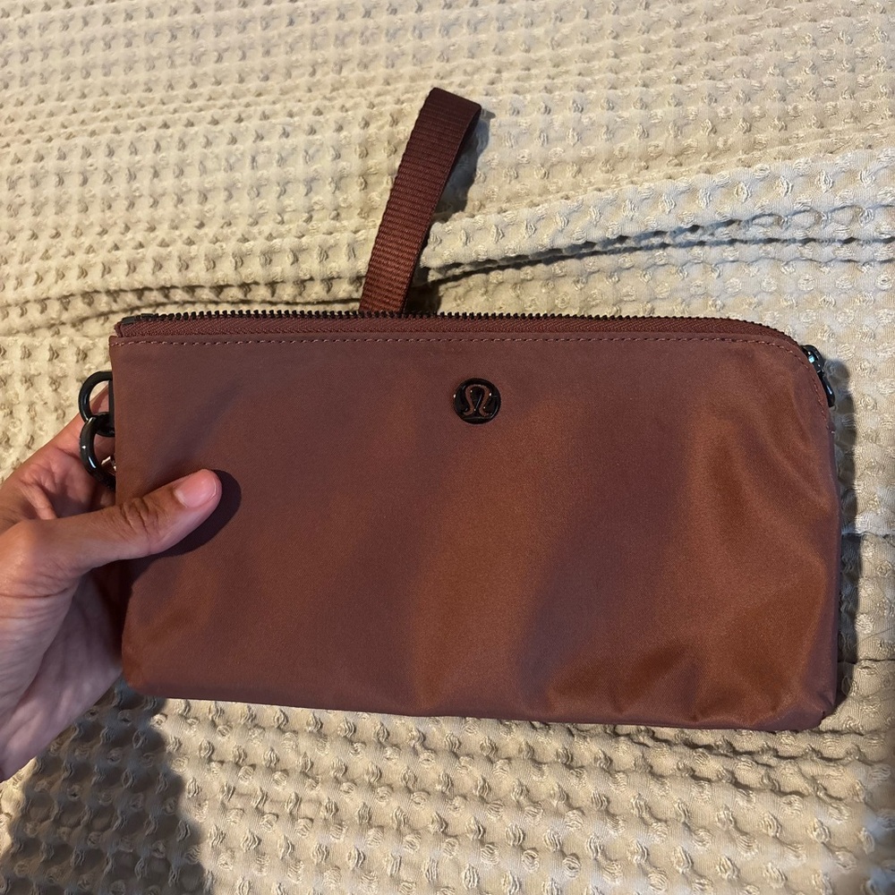 Lululemon Athletica Tan Men's Toiletry Bag